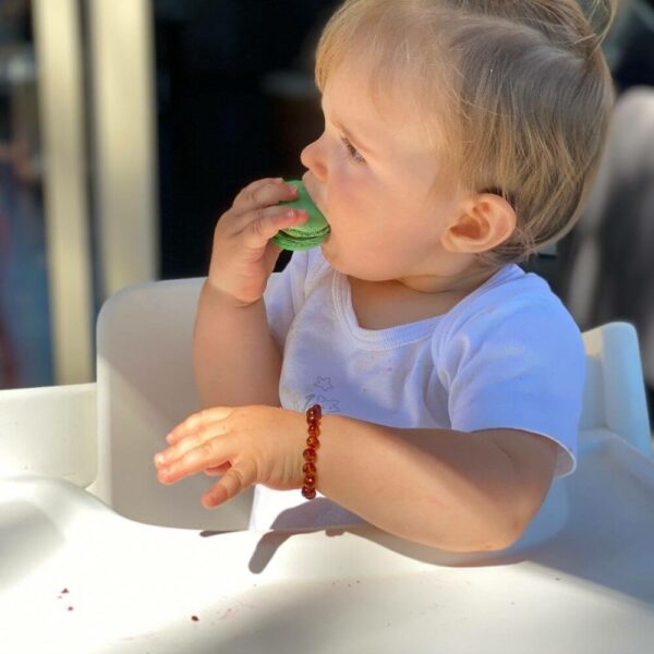 bracelet-ambre-bebe-authentique